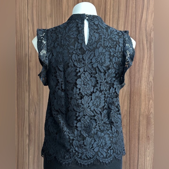 Banana Republic Lace Scallop Hem Ruffle Sleeve Blouse - Picture 2 of 15